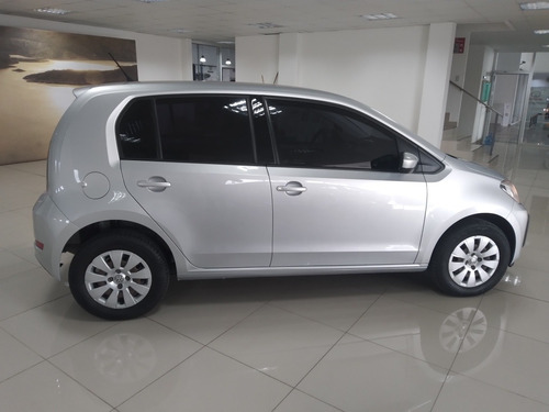 Imagen 3 de 10 de Volkswagen Up! 2017 1.0 Move Up! 75cv