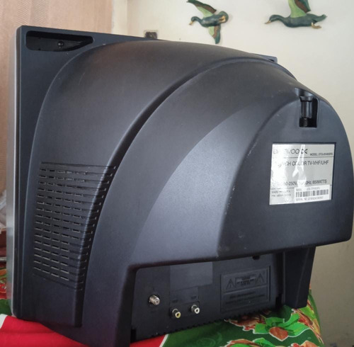 Imagen 3 de 3 de Televisor Daewoo 20 Pulgadas Sin Control