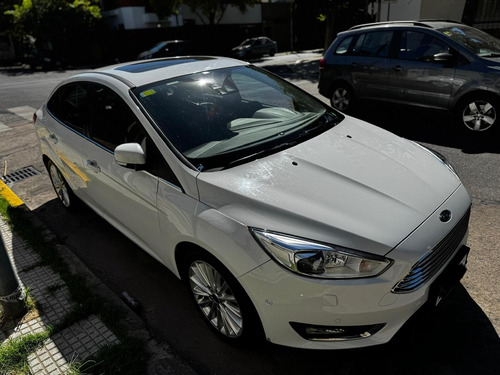 Ford Focus III 2.0 Sedan Titanium Mt