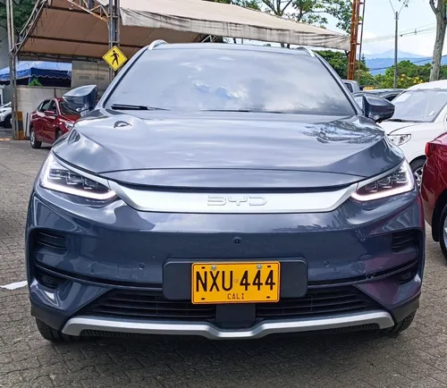 Byd Tang Modelo: 2025