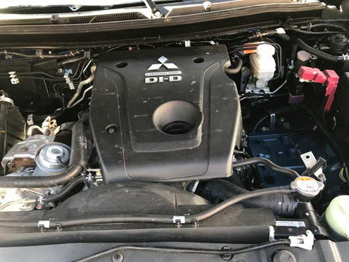 Imagen 12 de 13 de Desarmo Mitsubishi L200 Diesel 4x4 Año 2020 Solo Por Partes