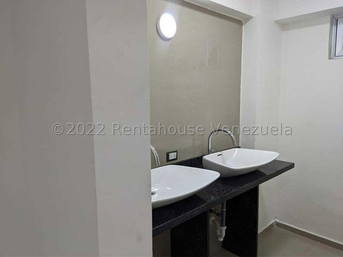 Hermoso Apartamento En Alquiler En El Este