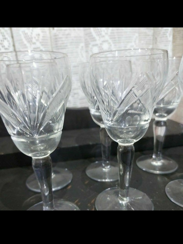 Imagem 8 de 9 de Taça Cristal Licor 6 Unidades 100ml Lapidado A Mão Antigo