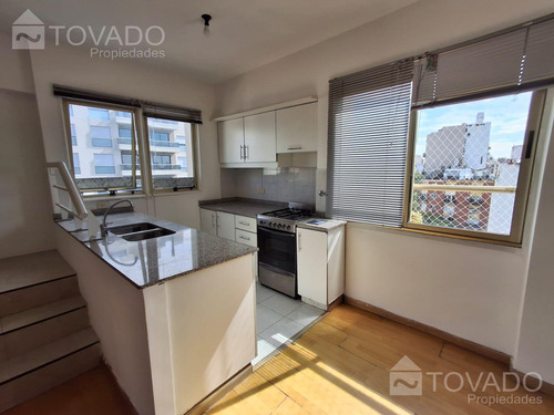 Venta Por Viaje! 3 Ambientes Tipo Dúplex! Muy Luminoso!