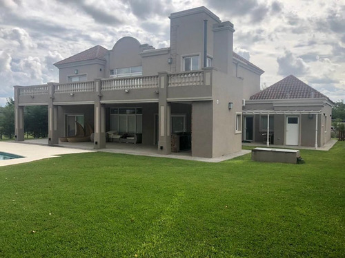 Venta Hermoso Chalet 5 Ambientes En Country La Concepcion