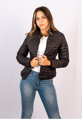 Campera Mujer Pluma Importada Abrigo Capucha Desmontabl Elt