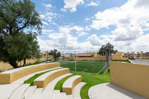 Venta De Casa En Pachuca. Fraccionamiento Con Alberca, 3 Habitaciones, 2 Niveles Y 2 Cajones De Estacionamientos