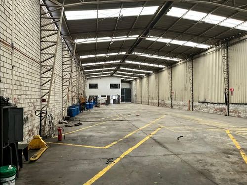 Arriendo Bodega De 771 M2 En Cond. Santiago Norte.