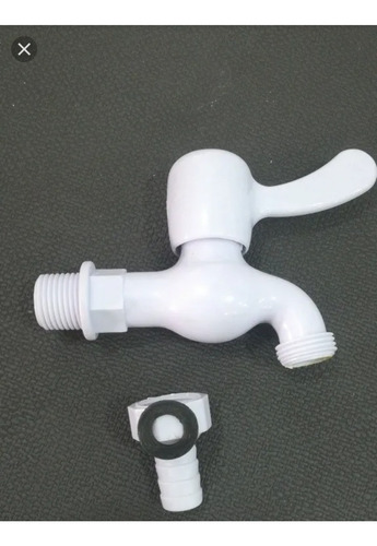 Llave De Chorro Plástica Con Pico Blanca Oferta