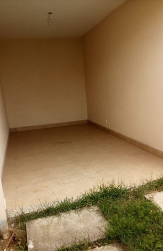 Casa Geminada Com 3 Quartos Para Comprar No Três Barras Em Contagem/mg - 1229