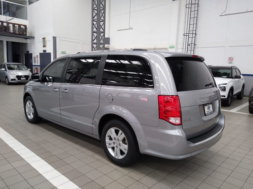 Imagen 7 de 15 de Dodge Grand Caravan 2019 3.6 Sxt Plus Piel At