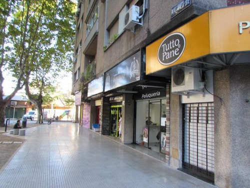 Imagen 16 de 17 de Local En Venta En Inmejorable Ubicación De Villa Del Parque Gran Oportunidad