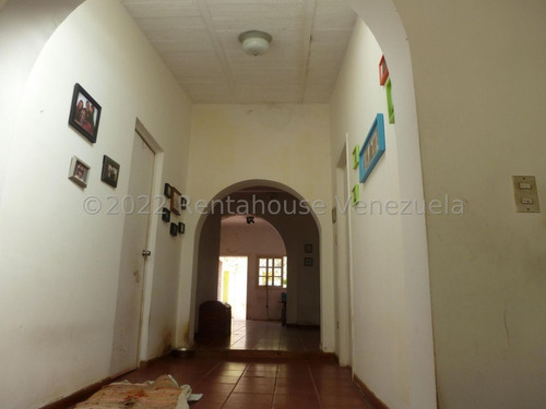 Imagen 9 de 30 de Lmgc Vende Espectacular Casa En Los Palos Grandes Cod: 23-4259