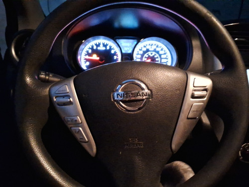 Nissan Versa 1.6 Advance Mt