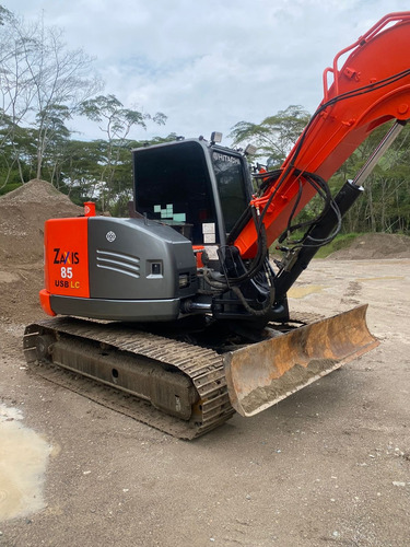 Hitachi 85 Usb Lc Se Entrega Con Dos Baldes