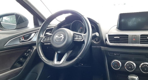 Imagen 11 de 12 de Mazda 3 Touring