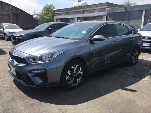 Imagen 1 de 11 de Kia Forte 2.0 Ex At 2019