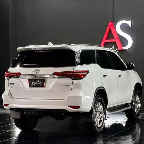 Toyota Fortuner 2.7 SRV