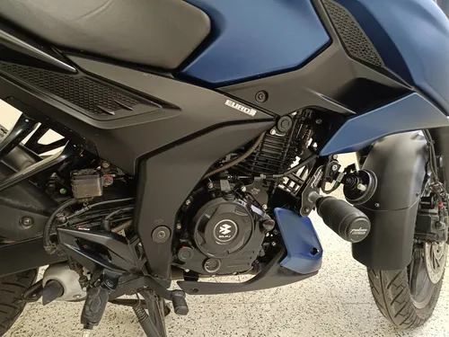 Pulsar N160 Azul Mate 2025 Con Alarma Y Sensor De Proximidad
