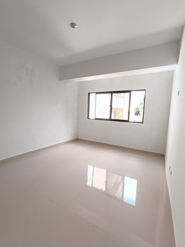 Apartamentos Nuevos De 1 Habitacion En Los Jardines Del Sur