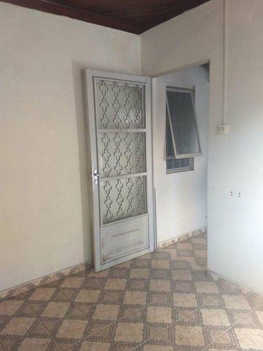 Imagem 4 de 20 de Casa-terrea-para-venda-em-ponte-alta-aparecida-sp - Cs018