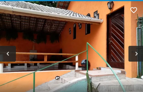 Apartamento De 2 Dormitórios E 1 Banheiro