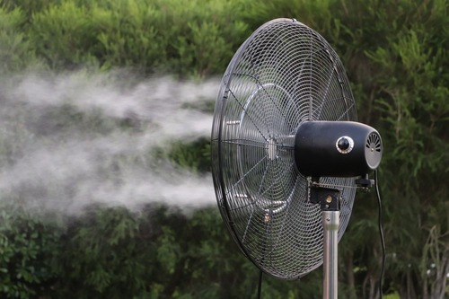 Alquiler Ventilador Industrial Con Sistema Rociador De Agua 