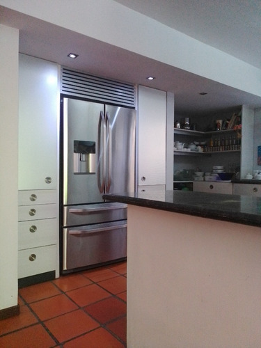 Se Vende Town House En Santa Ines 385m2, 4h/1e/4b/6p