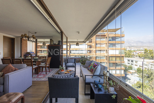 Departamento Como Nuevo En Vitacura