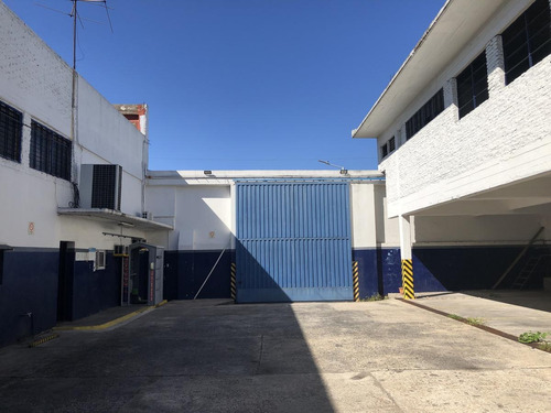Imagen 6 de 18 de Depósito - Piñeyro