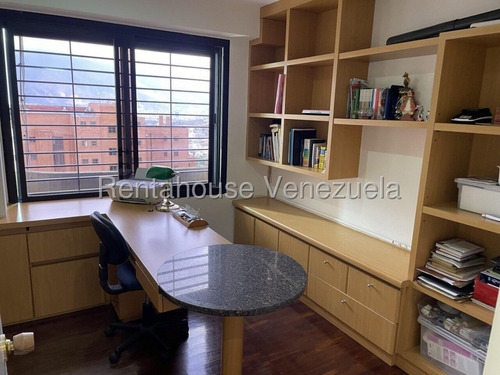 ¡¡magnifico Apartamento Con Una Imponente Vista Para Empezar Tus Días Con El Mejor Semblante!! - Colinas De Valle Arriba - Luis Gomez - Mls #25-18180