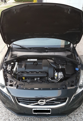 Volvo S60 T6 R-design Polestar 330hp