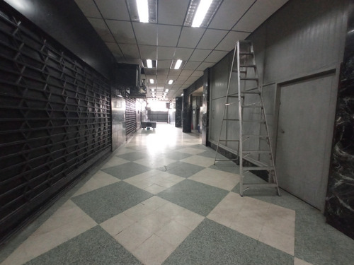Imagen 7 de 9 de Oficina En Alquiler Centro De Caracas 23-18918 Lr 04122183486