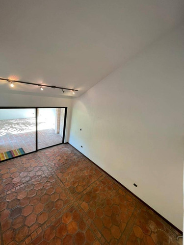 Imagen 5 de 25 de Town House En Venta Naguanagua. Claudia Quintero.