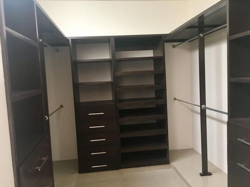Imagen 23 de 30 de Hermosa Residencia De Lujo Con Grandes Espacios Vista Al Mar Y Gran Jardín !