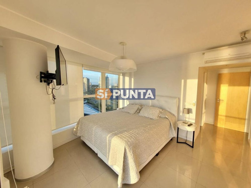 Imagen 9 de 25 de Apartamento En Alquiler De Máxima Categoría , Playa Mansa , Punta Del Este