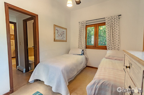Venta Casa 4 Ambientes En Pilar Con Pileta