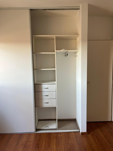 Exclusivo Dúplex En Alquiler 3 Dormitorios, Dependencia Y Cochera En Olivos
