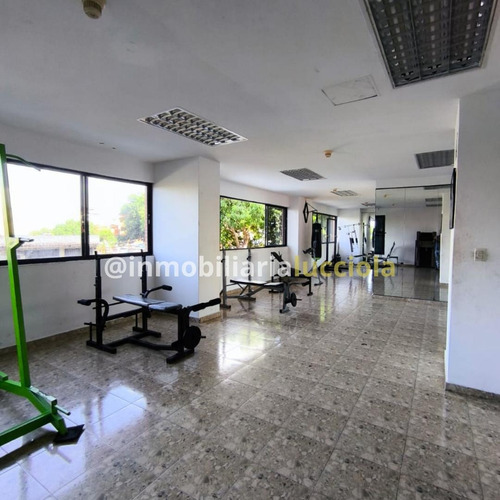 En Venta Espectacular Apartamento Ubicado En Caribe-la Guaira, Negociable, Ref 561