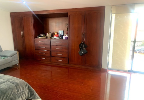 Imagen 3 de 14 de Permuto Casa Chia Por Apartamento Bogota