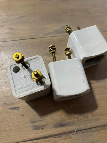 Portafusibles Tapón De Porcelana Cuadrados 25amp Tornillo 3u