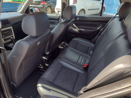 Imagem 6 de 8 de Volkswagen Golf