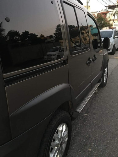 Fiat Doblo 2016 1.8 16v Adventure Flex 5p