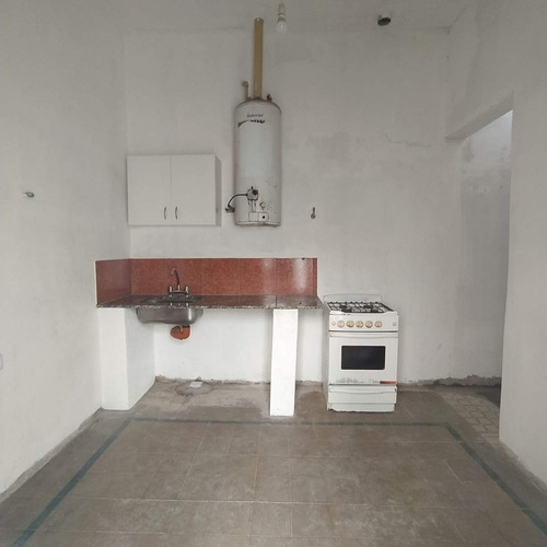 Casa En Alquiler De 2 Dormitorios En General Paz