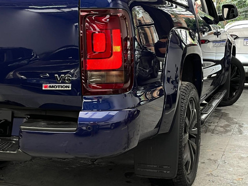 Volkswagen Amarok 3.0 Highline Extreme Cab. Dupla V6 4x4 Aut. 4p