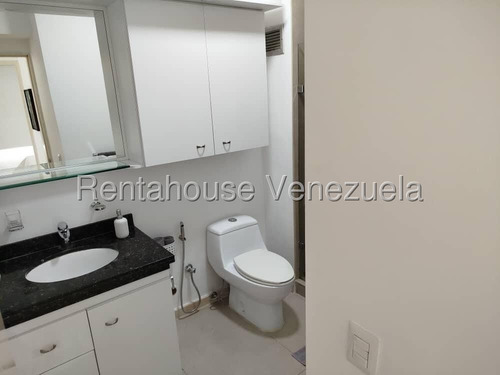 Alquiler De Departamento En. Santa Eduvigis #25-10867