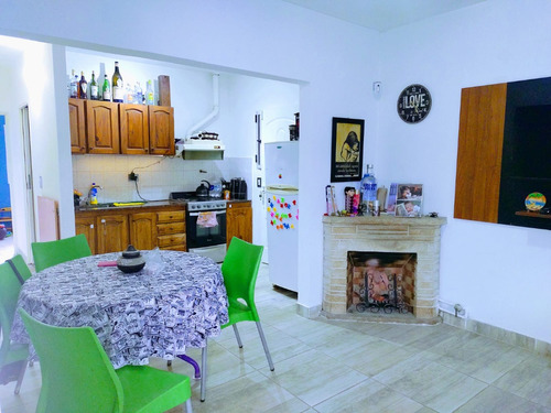 Venta Monte Grande Casa Con 3 Dormitorios, Galería, Cochera Cubierta! Refaccionada A Nuevo!