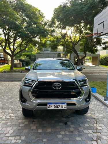 Toyota Hilux 2.8 Cd Srv 177cv 4x4