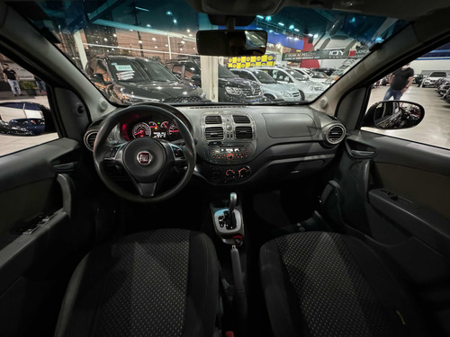 Fiat Grand Siena 1.6 16v Essence Flex Dualogic 4p