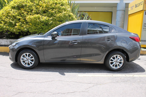 Mazda 2 1.5 Touring